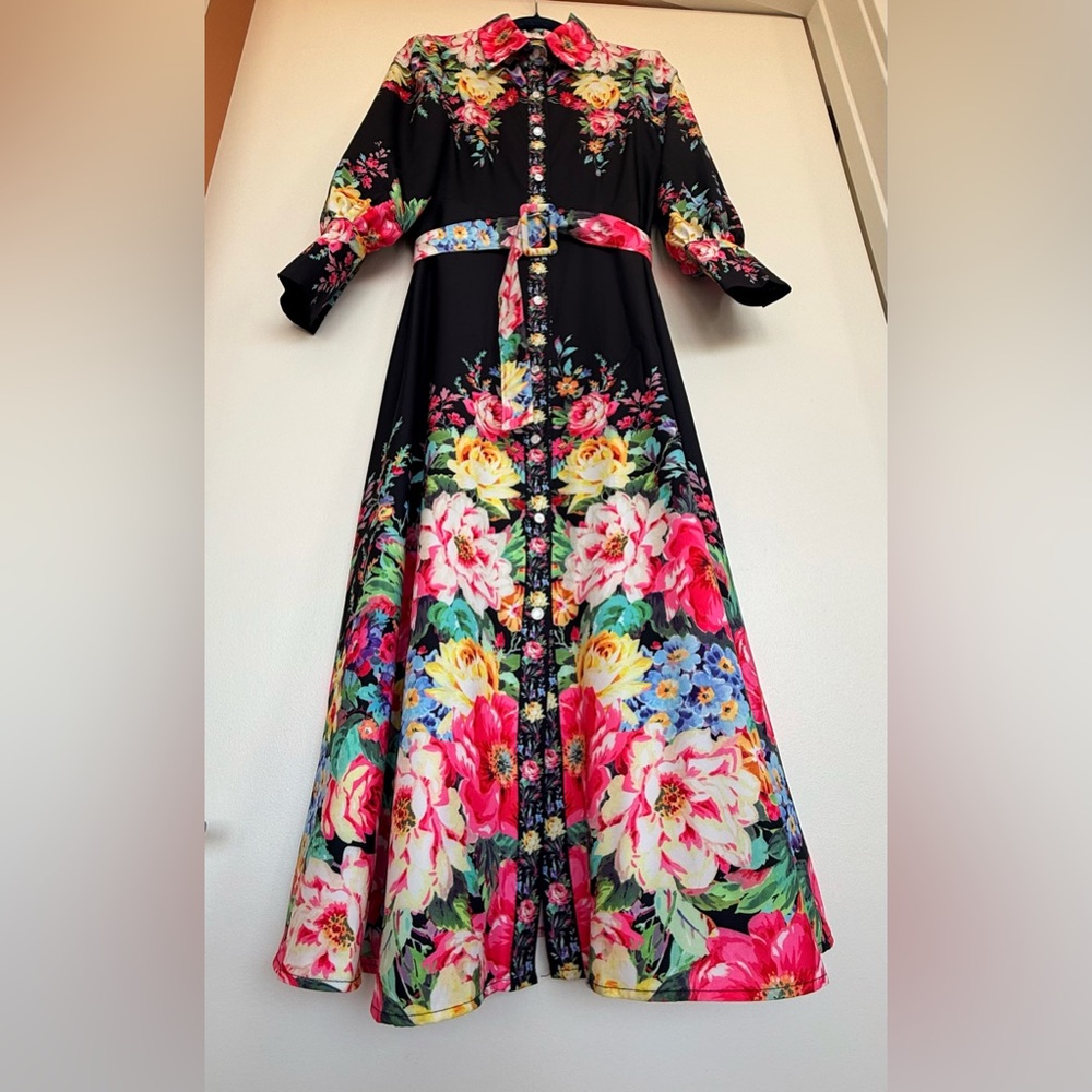 Floral Black Long Sleeve Maxi Dress with Belt